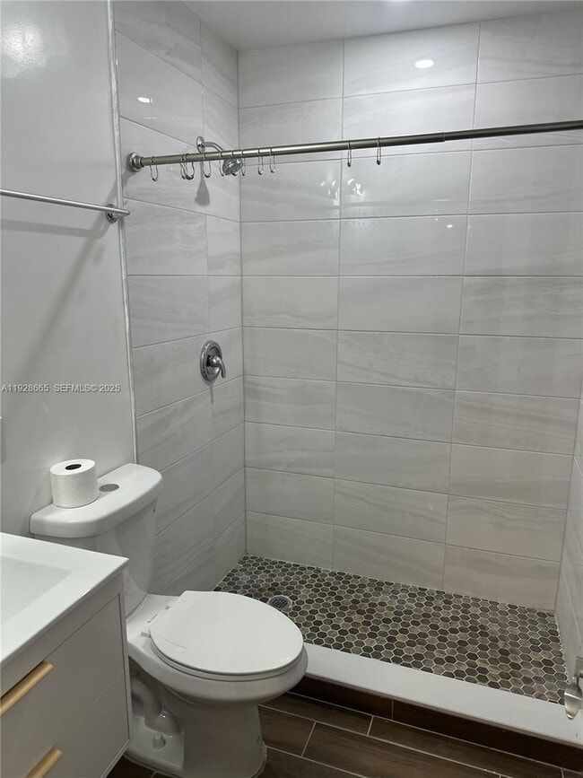 Foto del edificio - 7121 Harding St