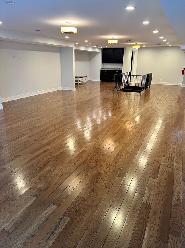 Foto del edificio - 3909 Howard St