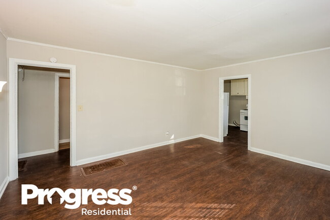 Building Photo - 2242 Jernigan Dr SE