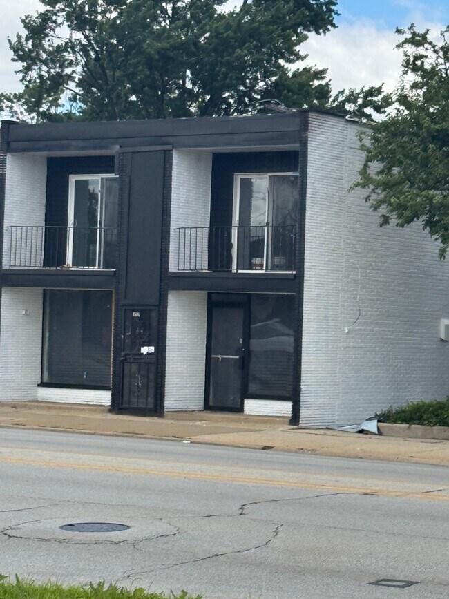 Foto del edificio - 1506 W 127th St