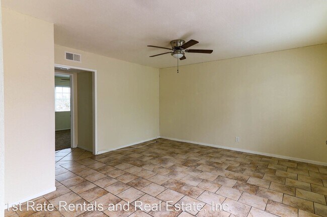 Building Photo - 2 br, 1 bath House - 1046 N. Clifford Ave ...