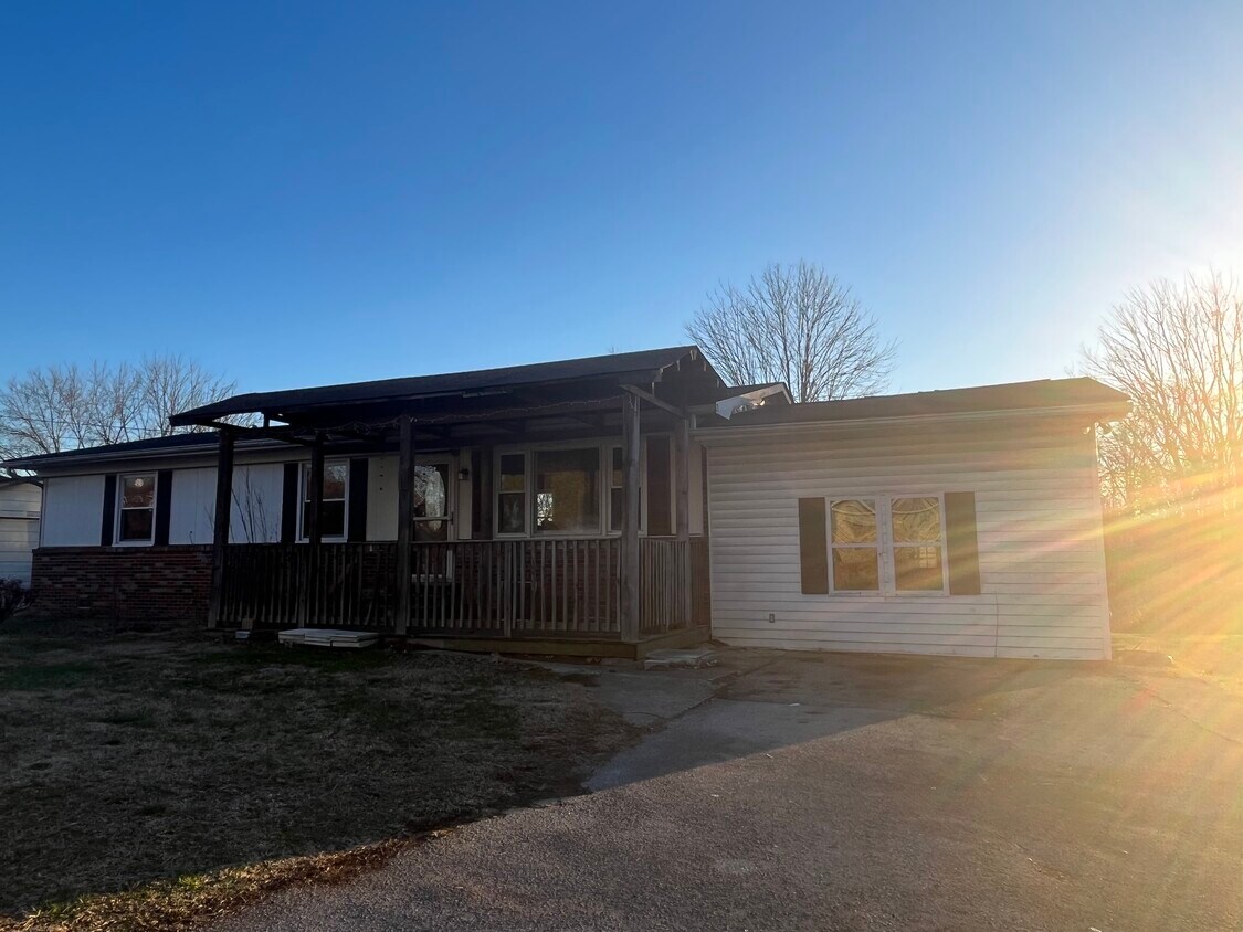 1100 Mayors Dr, Sevierville, TN 37862 House Rental in Sevierville, TN