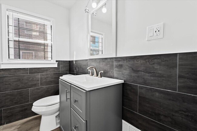 Foto del edificio - 14622 Frankfort St