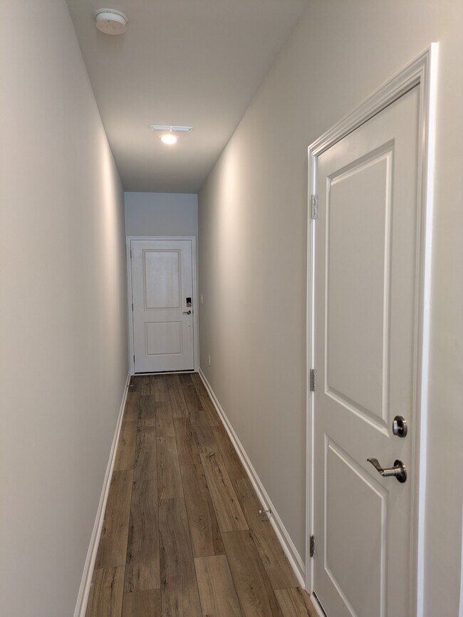 Building Photo - 1414 Chrysalis Pl