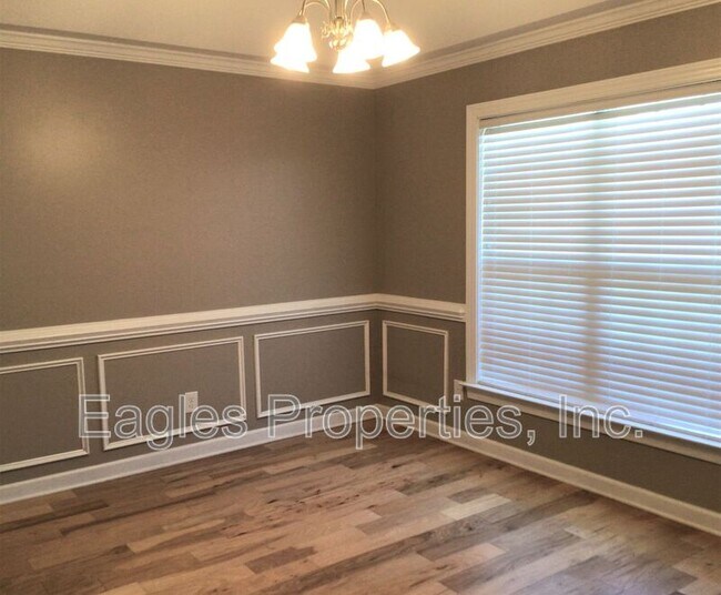 Foto del edificio - 511 Planters Ridge Dr