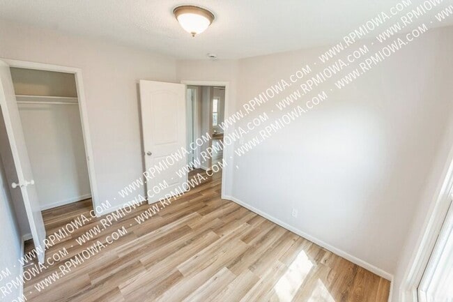 Building Photo - 1439 8th St