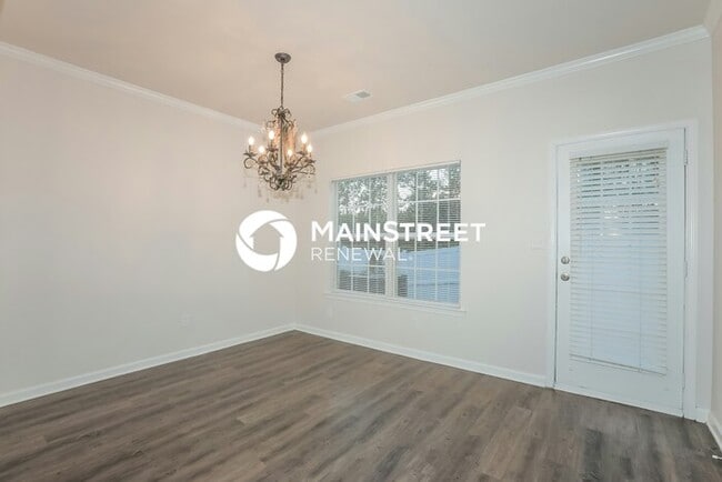 Foto del edificio - 3 Bedroom Pet-Friendly Home in Oakwood, GA...