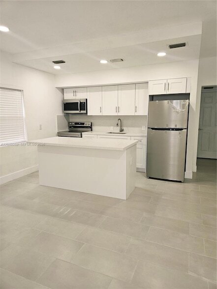 Building Photo - 2756 NW 46th St