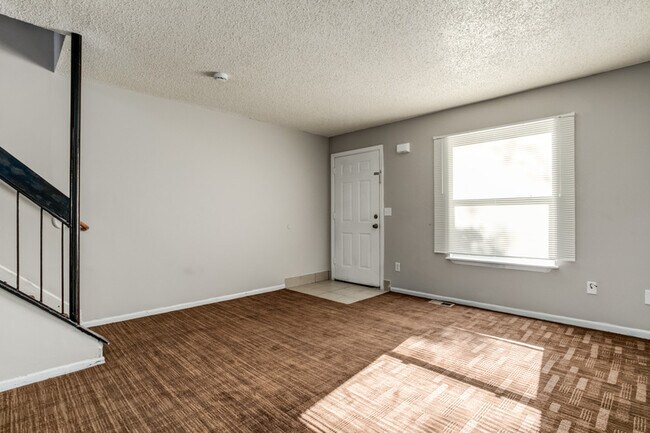 Building Photo - 2420 Delavan Ave