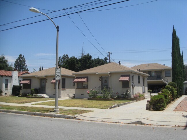 Building Photo - 320 N Bushnell Ave