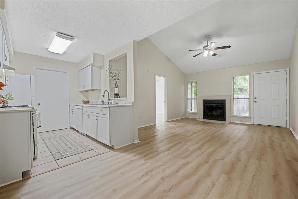 Primary Photo - 2026 Redwing Way