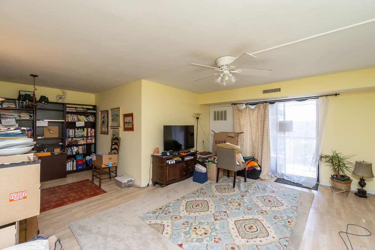 Primary Photo - 200 N Pickett St