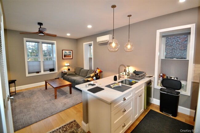 Building Photo - 474 Piermont Ave