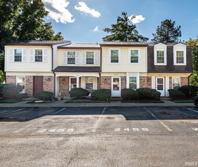 Foto del edificio - 2457 S Burberry Ln