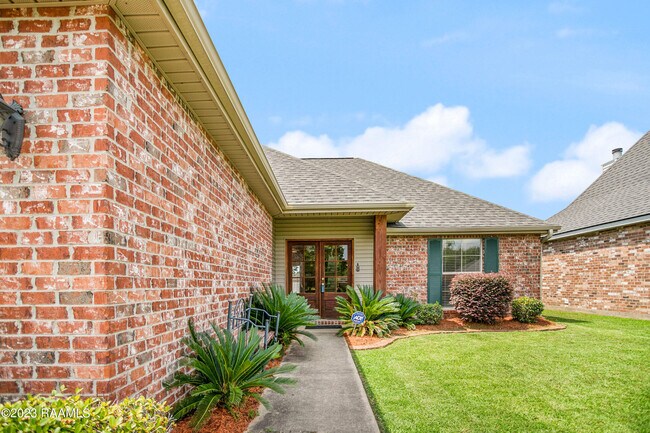Building Photo - 106 Wild Rose Ln