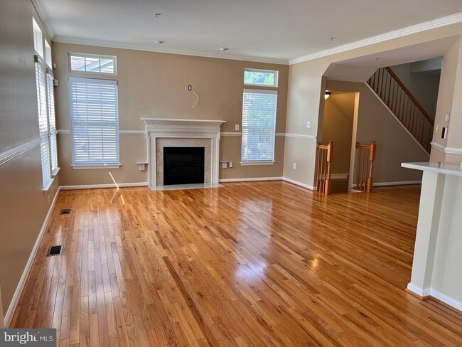 Building Photo - 5105 Starting Gate Dr