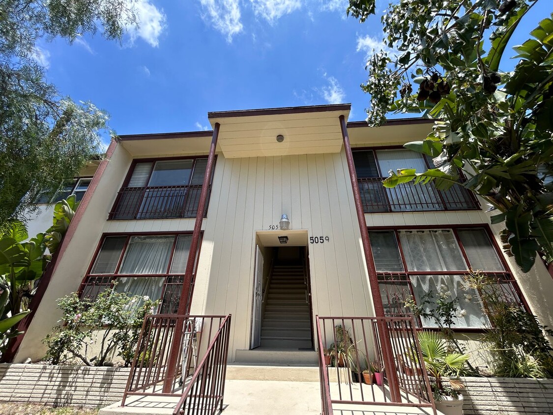 Primary Photo - 20th Street Apartments