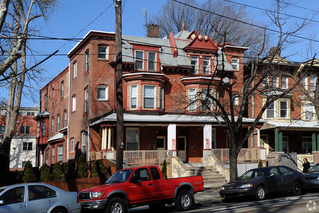 Primary Photo - 4229-4231 Baltimore Ave