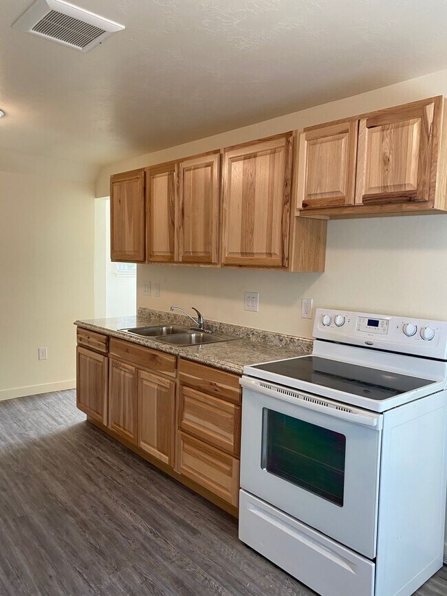 Foto del edificio - Two Bedrooms One Bathroom Home near Irving...