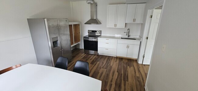 Foto del edificio - 7156 Pennys Town Ct