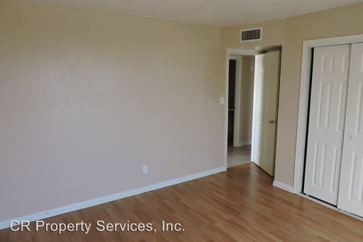 Building Photo - 125 S 95th St