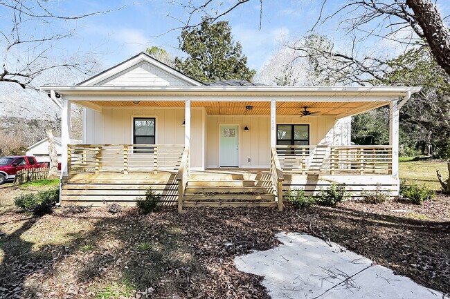Building Photo - 1458 Fairview Rd