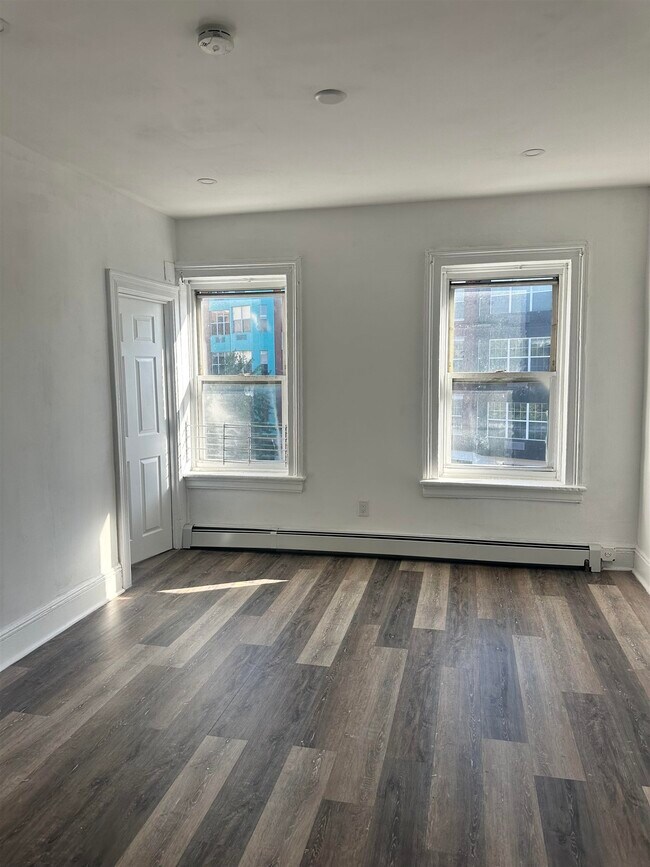 Foto del edificio - 340 2ND St