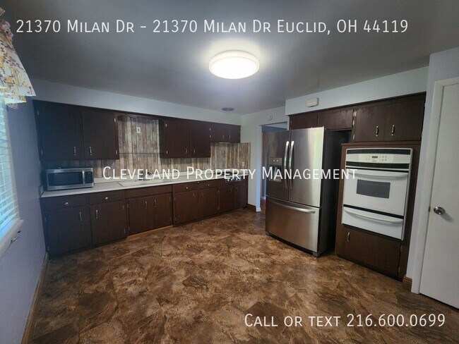 Foto del edificio - 21370 Milan Dr