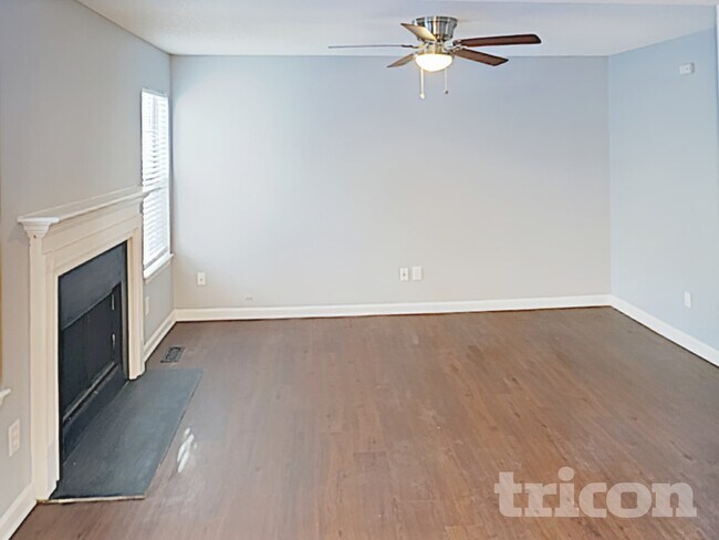 Foto del edificio - 2198 Serenity Dr NW