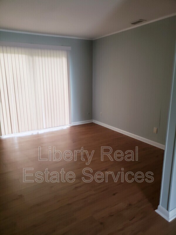 Foto del edificio - 991 Live Oak Dr