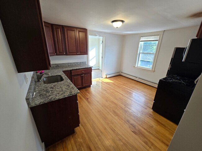 Foto del edificio - 8-10 Howard Street-Unit 10