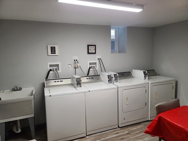 Foto del edificio - 289 Day Ave