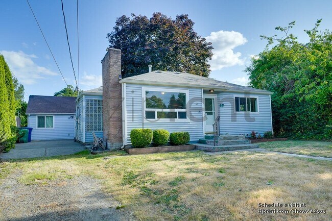 Building Photo - 17 SW 130th Pl