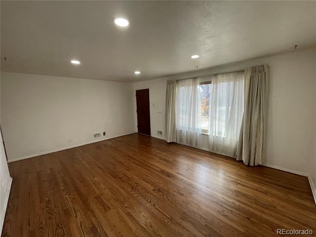 Foto del edificio - 3086 Victor St