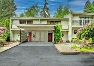 Building Photo - 22715 Lakeview Dr