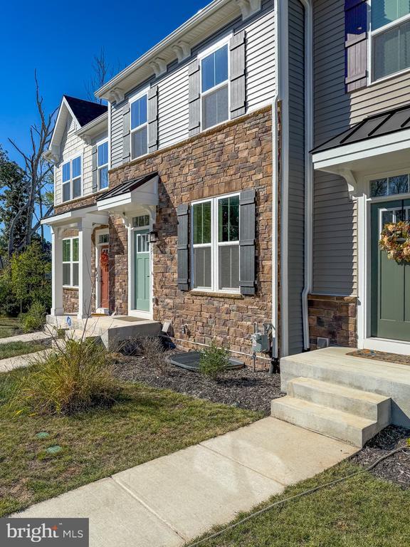 Building Photo - 46271 Mount Kellogg Ter