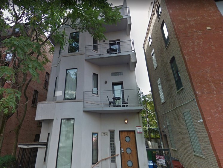 Primary Photo - 165 W Schiller St