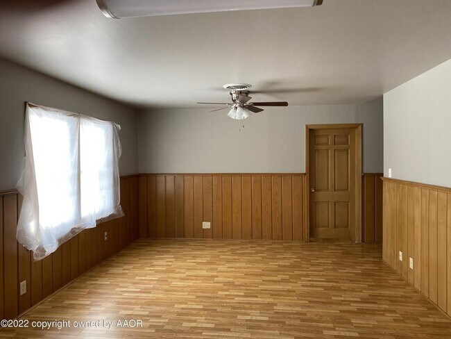 Foto del edificio - 2303 Larry St