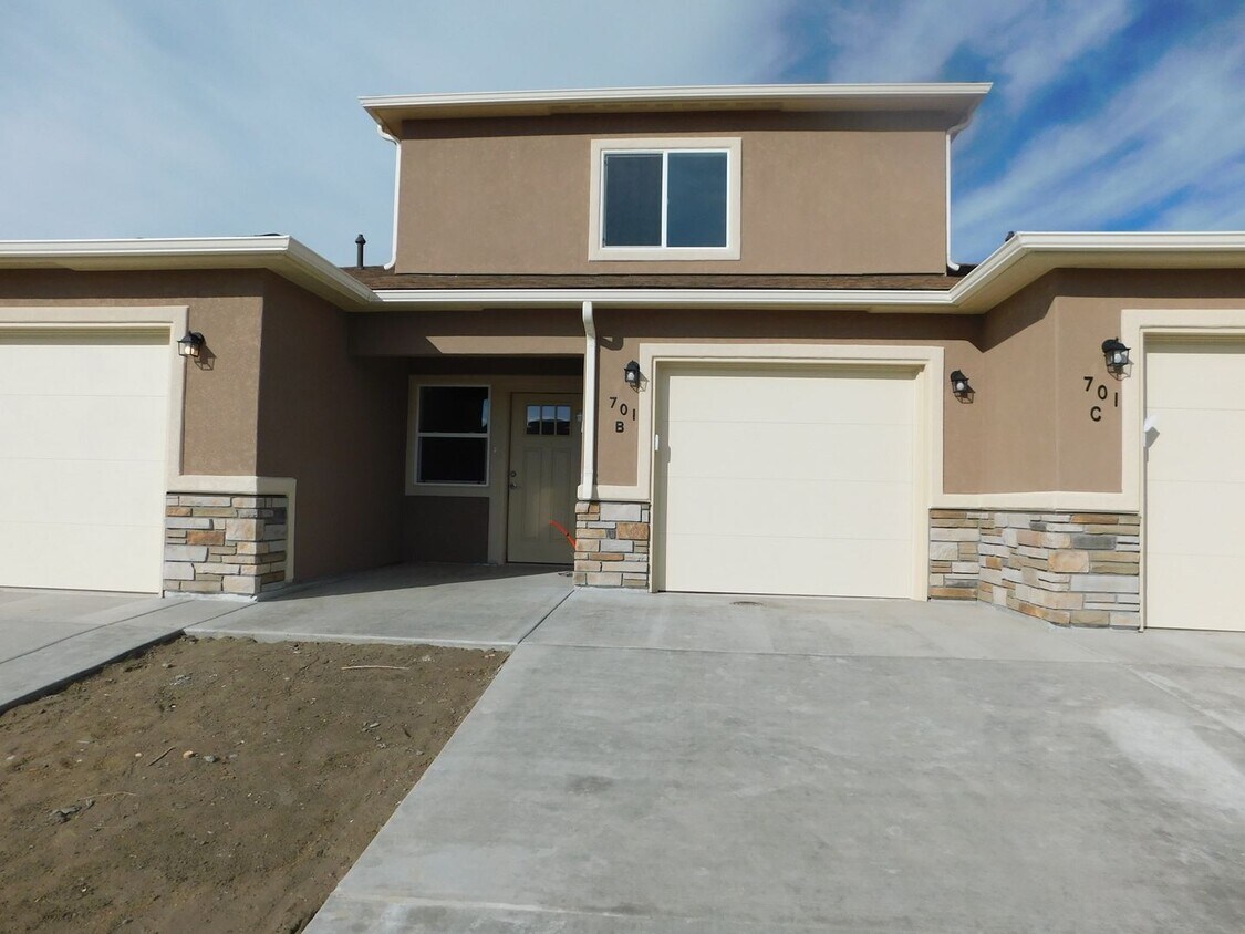 701 Canyon Ct Unit B, Grand Junction, CO 81507 Room for Rent in Grand
