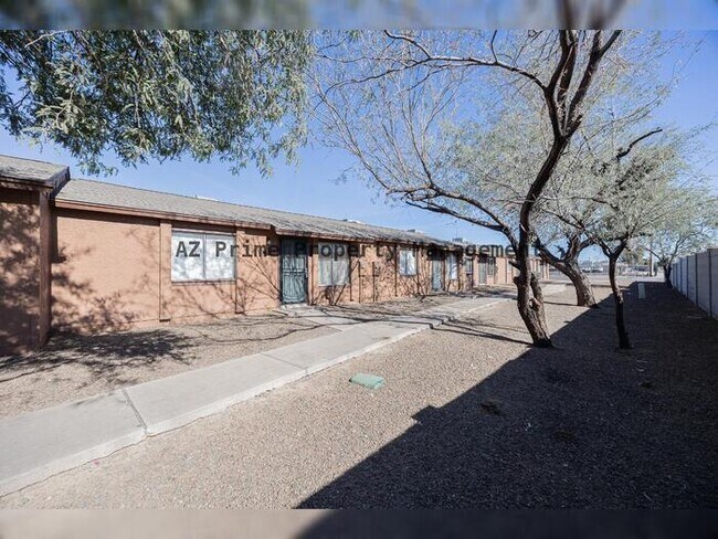 Foto del edificio - 3646 N 67th Ave