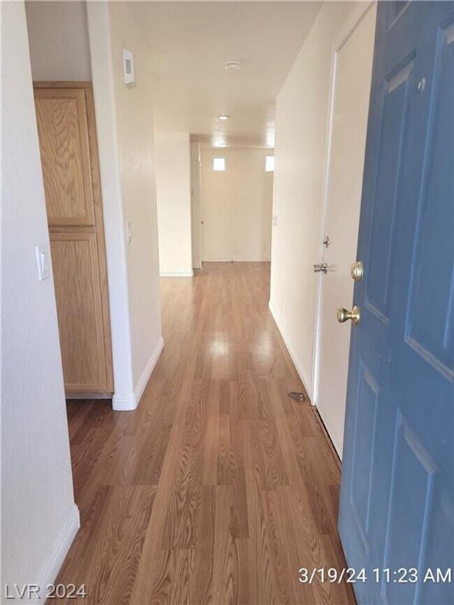 Foto del edificio - EXCELLENT LOCATION IN SILVERADO RANCH!