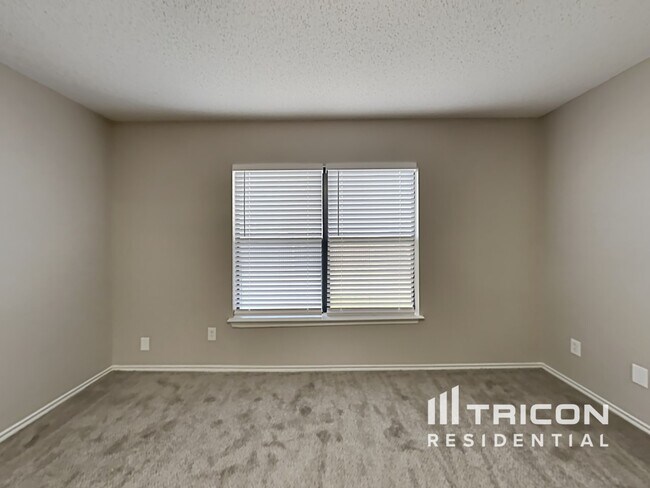 Building Photo - 6703 Beech Trail Dr