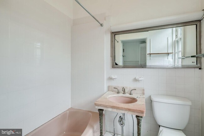 Foto del edificio - 229 N 22nd St