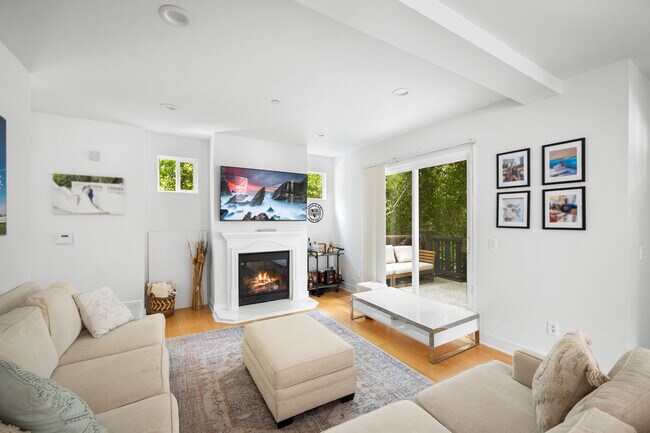 Foto del edificio - 6300 Honolulu Ave