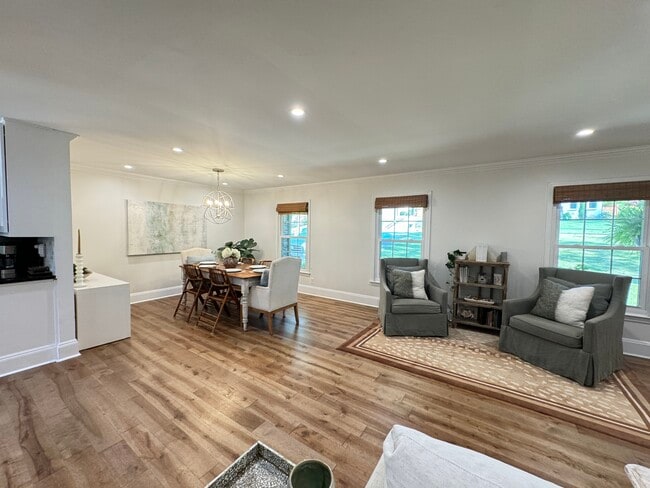 Building Photo - 2518 Bentbrook Dr