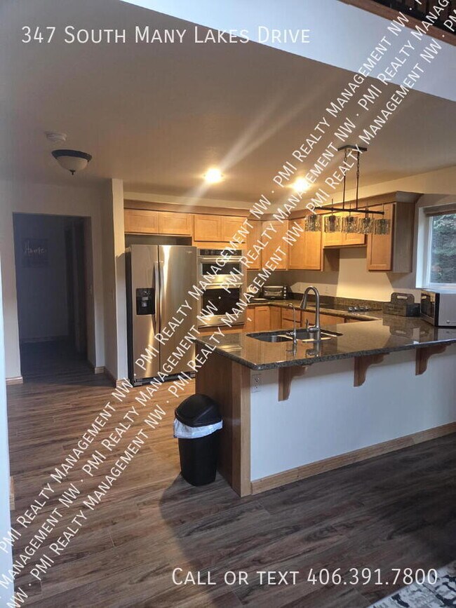 Foto del edificio - 347 S Many Lakes Dr