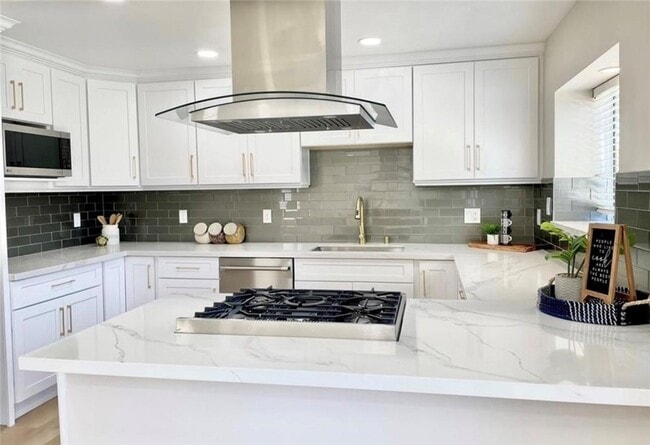 Building Photo - 2256 Rutgers Dr