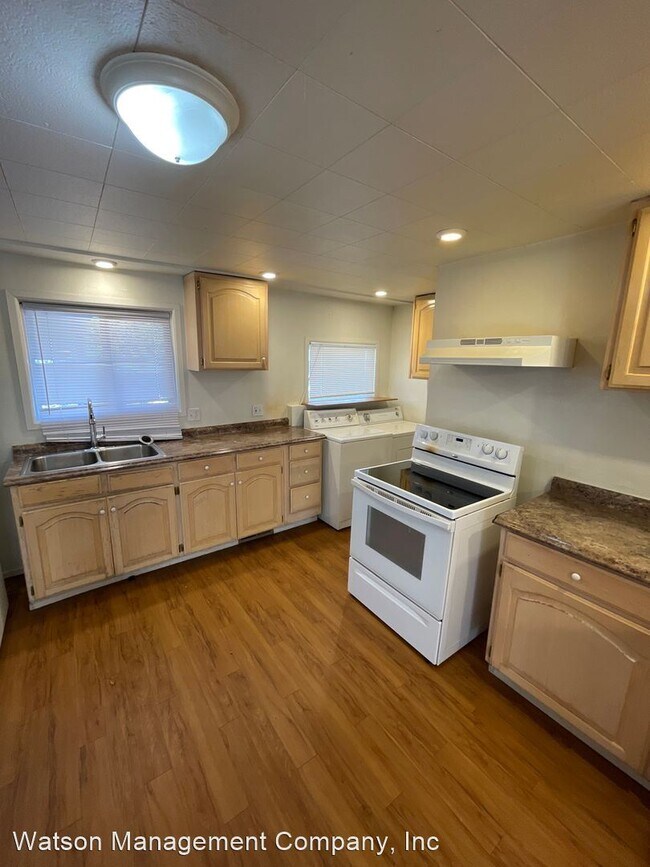 Building Photo - 3 br, 1 bath House - 1815 W Boone