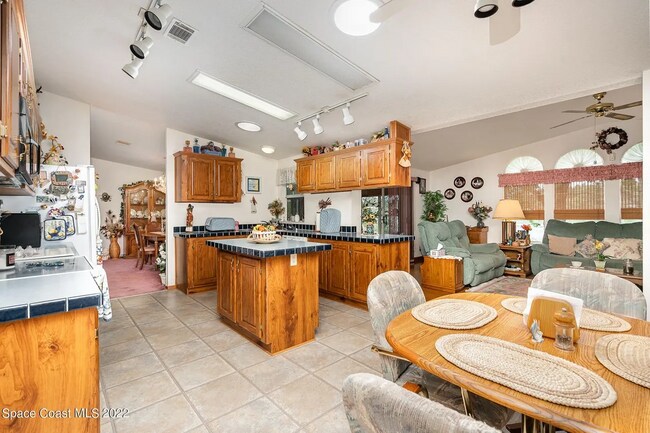 Foto del edificio - 4159 Hidden Lakes Dr