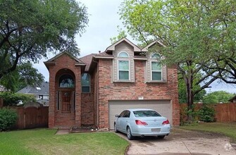 Building Photo - 638 St Andrews Pl